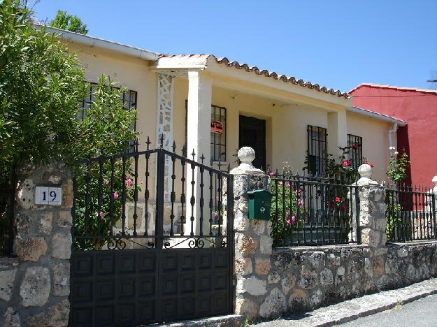 Casa pareada en Orusco