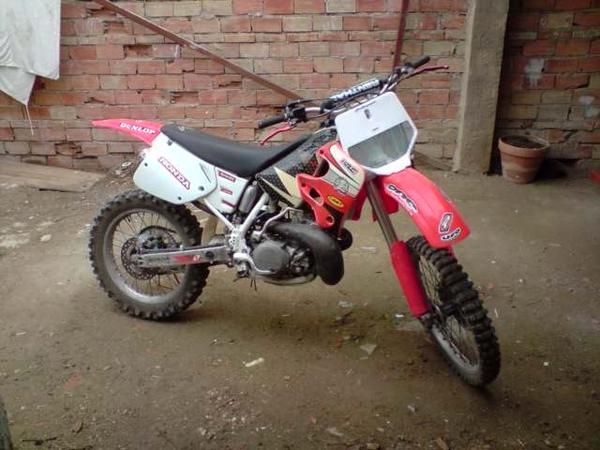 vendo moto 125 en perfecto estado