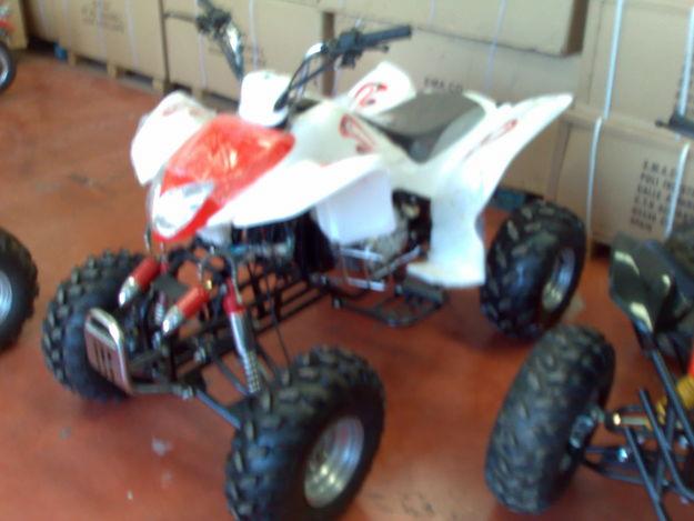 Atv 200cc4t refrigerado por agua con portes e iva no matriculable