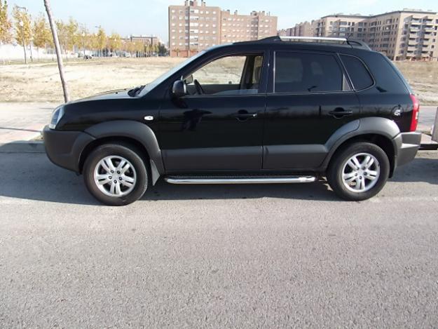 SE VENDE HYUNDAI TUCSON 2.0 CDRI COMFORT FULL 4X2