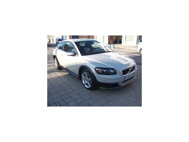 VOLVO C30 2.4I R-DESIGN SUMMUN