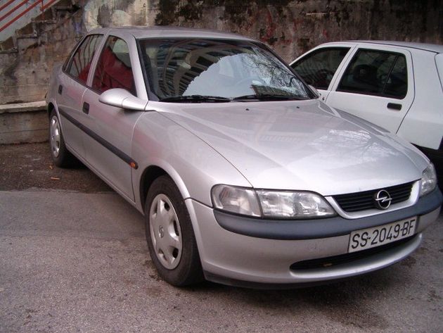 OPEL VECTRA  1.6 16V GL