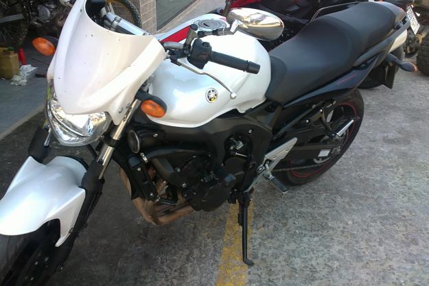 SE VENDE YAMAHA FZ6N S2