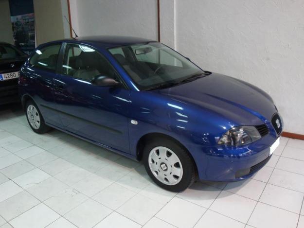 SEAT Ibiza 1.4i 16v 75 CV COOL 3p. - 4.650 €