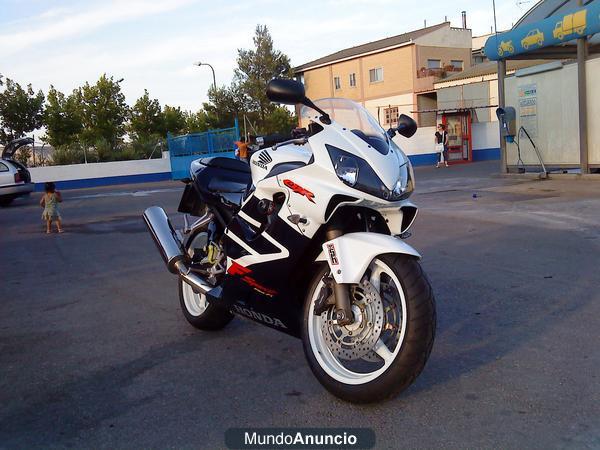 cbr f sport 3500 euros