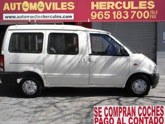 Nissan Cargo Vanette Combi 5 2.3 D D.A Acepto cambio