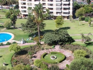 Apartamento con 2 dormitorios se vende en Marbella, Costa del Sol