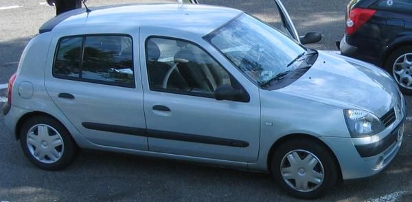 RENAULT CLIO 1.5 DCI 80CV CONF.EXPRES.  Bilbao