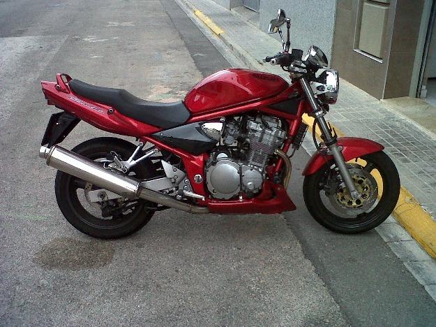 Vendo suzuki bandit 2002 impecable.