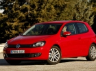 Volkswagen Golf VI Sport 2.0TDI 140Cv 5p Rojo + Llanta 17" Porto - mejor precio | unprecio.es