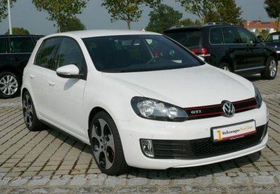 VOLKSWAGEN GOLF VI GTI DSG MODELO NUEVO!  SOLO 2.500 KM!! - Barcelona