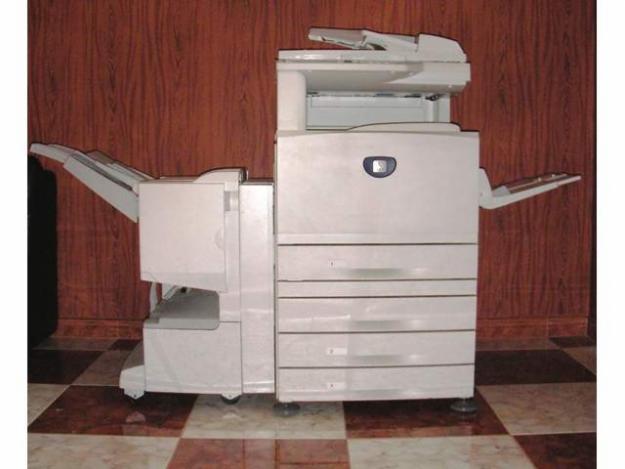 FOTOCOPIADORA-MULTIFUNCION A COLOR XEROX C226