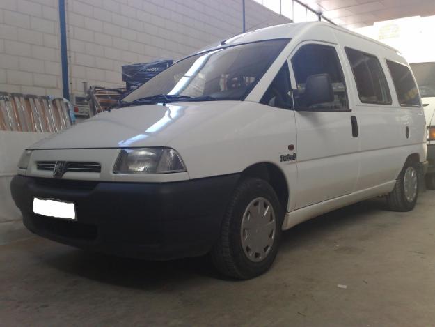 Peugeot Expert Combi 9 Plazas Diesel