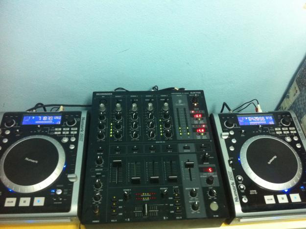 VENDO EQUIPO DJ-2 NUMARK ICDX + BEHRINGER DJX750