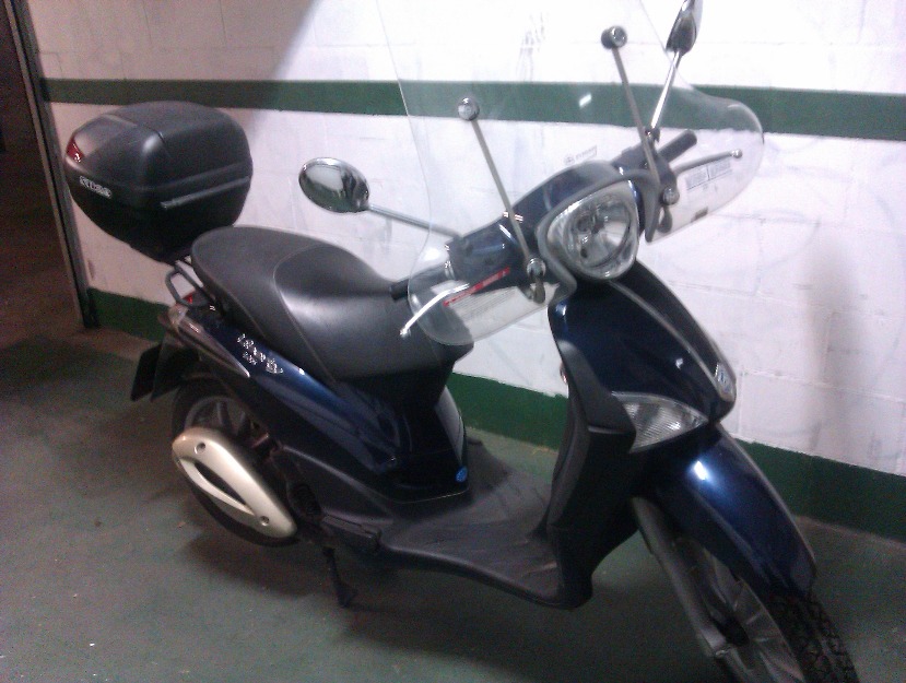 Vendo Piaggio Liberty 125cc, sólo 2545km