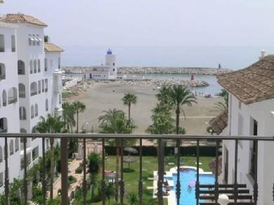 Apartamento con 2 dormitorios se vende en Manilva, Costa del Sol