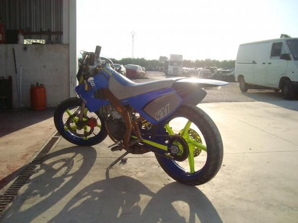 DERBI SM AÑO 2001