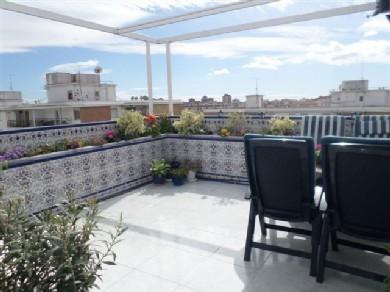 Apartamento con 4 dormitorios se vende en Fuengirola, Costa del Sol