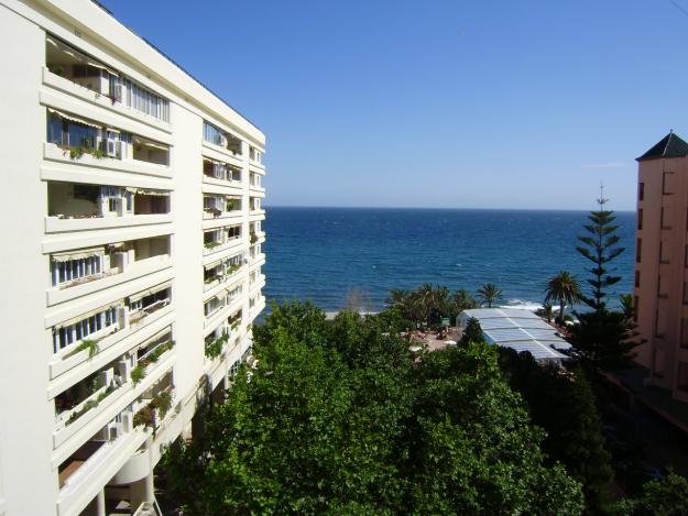 1º LINEA DE PLAYA  PISO EN PASEO MARITIMO