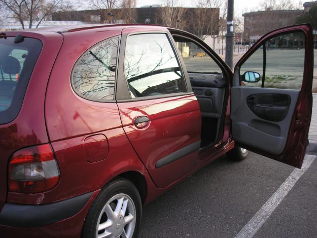 urge vender coche megane scenic