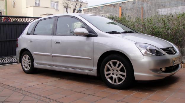 Se vende honda civic en muy buen estado