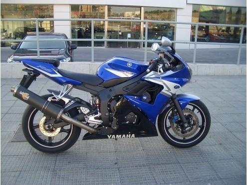 YAMAHA YZF R6