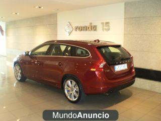 Volvo V60 D3 MOMENTUM