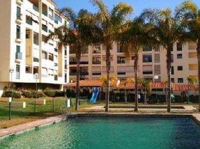 Apartamento con 4 dormitorios se vende en Benalmadena Costa, Costa del Sol