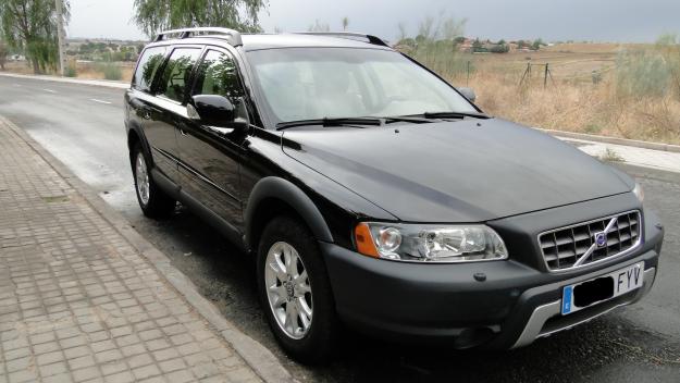 VENDO VOLVO XC 70 MOMENTUM FOUR-C 2.4 D5