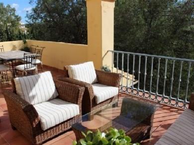 Apartamento con 3 dormitorios se vende en Marbella, Costa del Sol