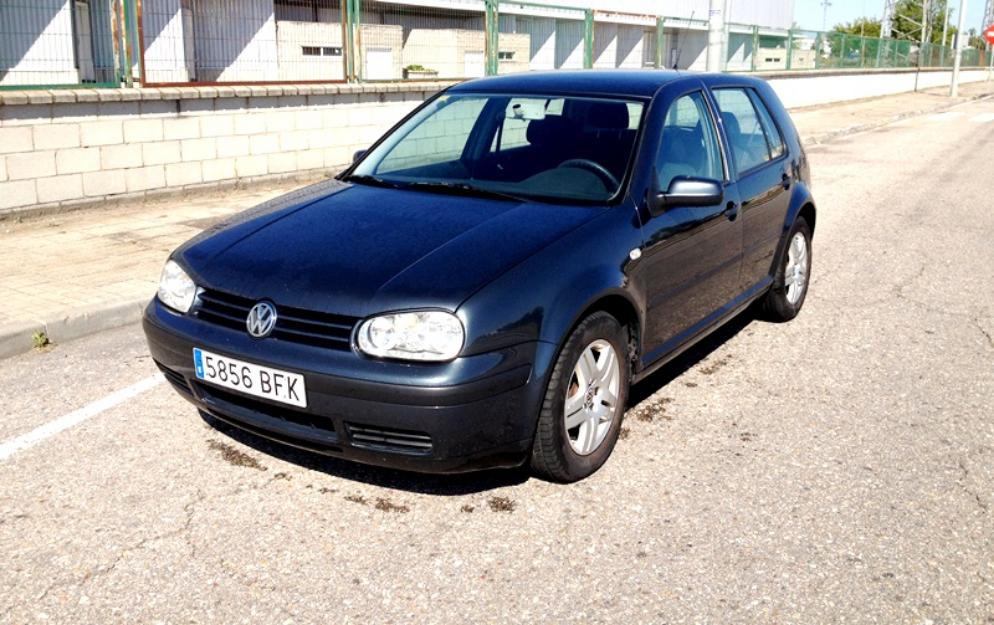 Volkswagen golf 1.6i conceptline