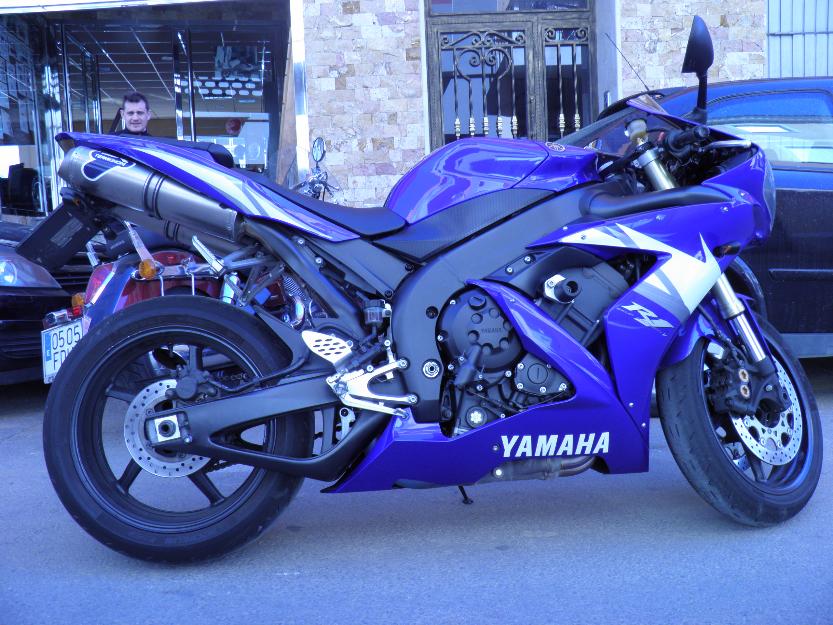 Yamaha yzf r1