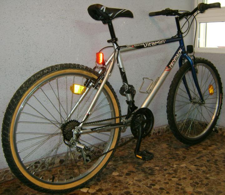 Se vende bici de montaña rockrider decathlon