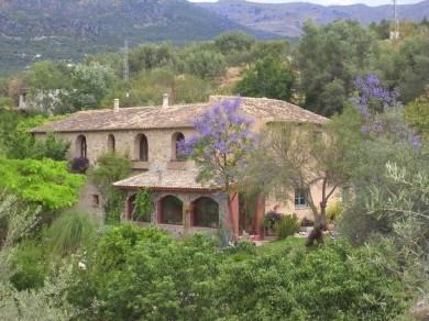 Chalet con 6 dormitorios se vende en Periana, Axarquia