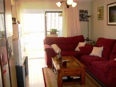 Apartamento con 3 dormitorios se vende en Marbella, Costa del Sol