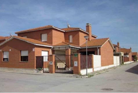 Chalet en Valdestillas