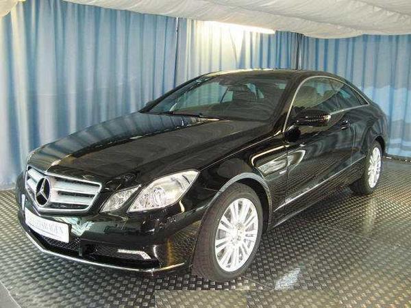 1de 4 Mercedes-Benz E 250 CDI BE COUPE, COMAND, T. PANORAMICO - Madrid