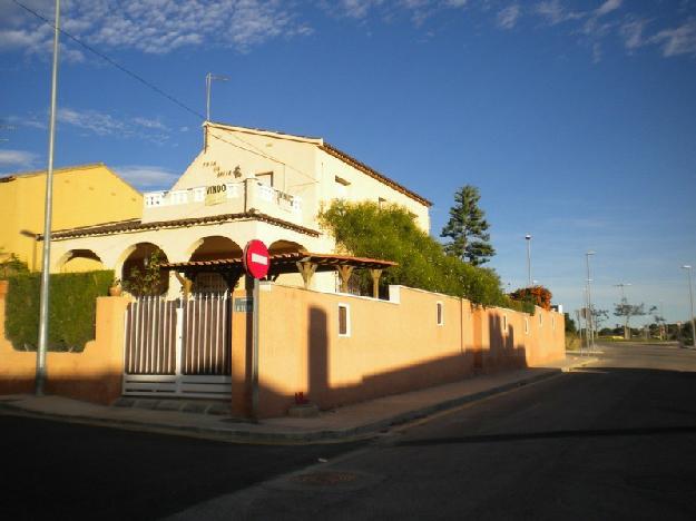 Casa en Pobla de Vallbona (la)