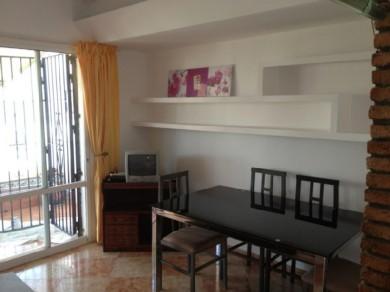 Chalet con 2 dormitorios se vende en Estepona, Costa del Sol