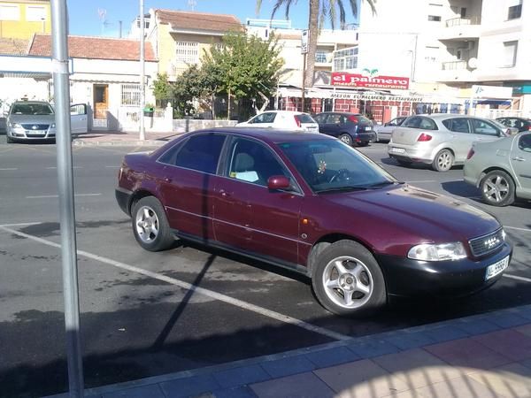 Vendo audi a4 2.6 gasolina año 1996