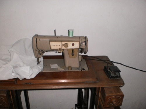 Máquina de coser singer