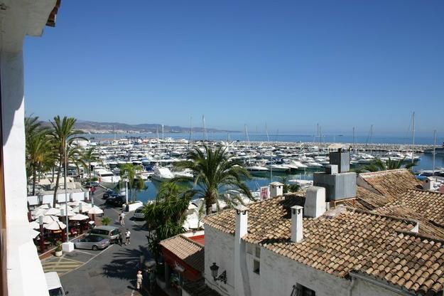 Apartamento a la venta en Puerto Banús Costa del Sol