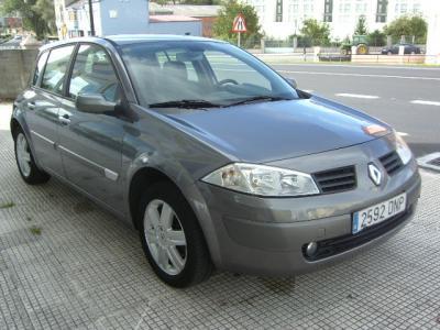 Renault megane 1.9 dci 120 cv 6 vel dynamique(clima-llantas, etc...)