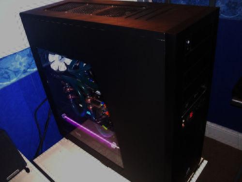 Ultimate Gaming PC Watercooled i7 980x 4.06 GHZ 5970!!!