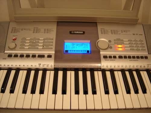 YAMAHA PSR 295