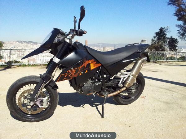 vendo moto ktm 690 supermoto