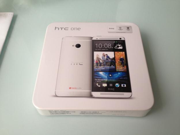 HTC one libre de fábrica y completamente nuevo