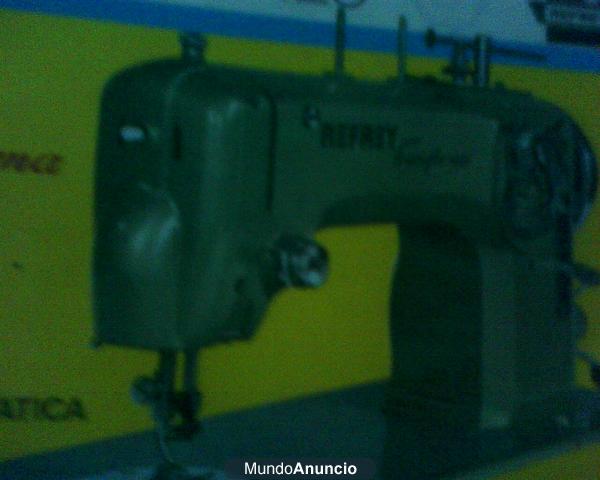 SE VENDE maquina de coser refrey transforma,,superautomatica