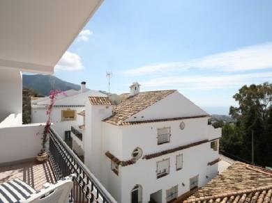 Apartamento con 2 dormitorios se vende en Mijas Pueblo, Costa del Sol