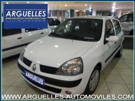 RENAULT CLIO 1.5 DCI COMMUNITY MANUAL - Madrid